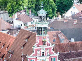 Dachspitze Altes Rathaus mit Glockenspiel